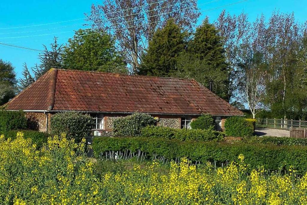 The Stables, Relax In 5 Star Style And Comfort With Lovely Walks All Around Maplestead 外观 照片